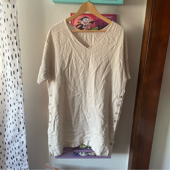 Vetta The Relaxed Tunic - Picture 1 of 7